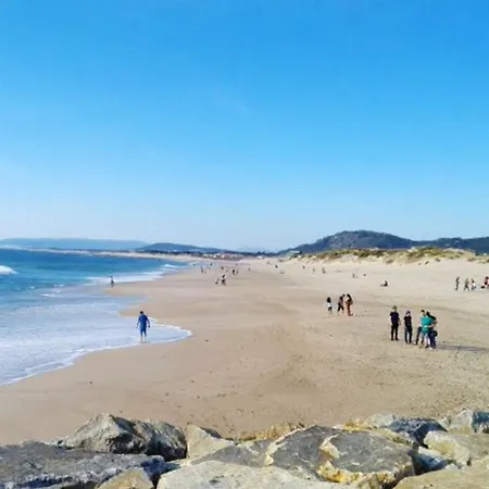 Comfortable House In + Garden And Sea View. Dom wakacyjny