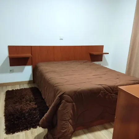 Comfortable House In Marinhas + Garden And Sea View. Holiday home