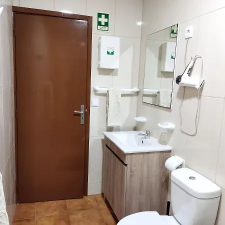 Comfortable House In + Garden And Sea View. Vakantiehuis Marinhas (Braga)