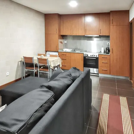 펜션 Comfortable House In + Garden And Sea View. Marinhas (Braga)