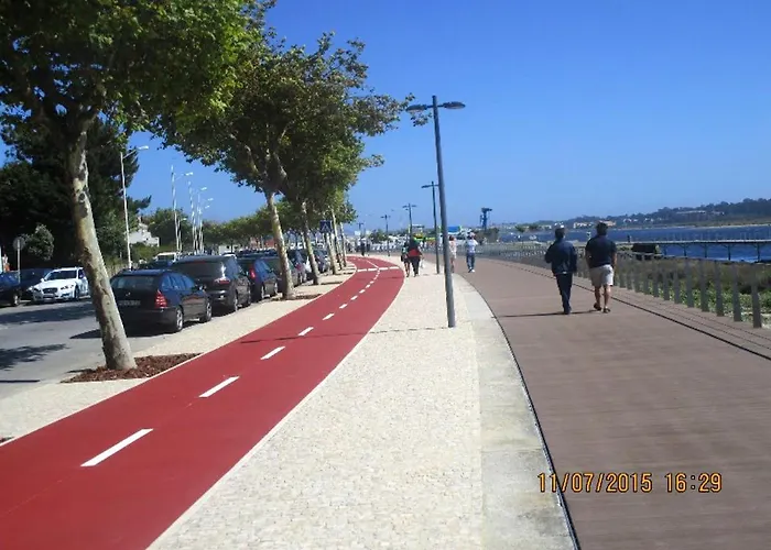 Comfortable House In + Garden And Sea View. *