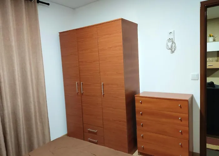 Comfortable House In + Garden And Sea View.