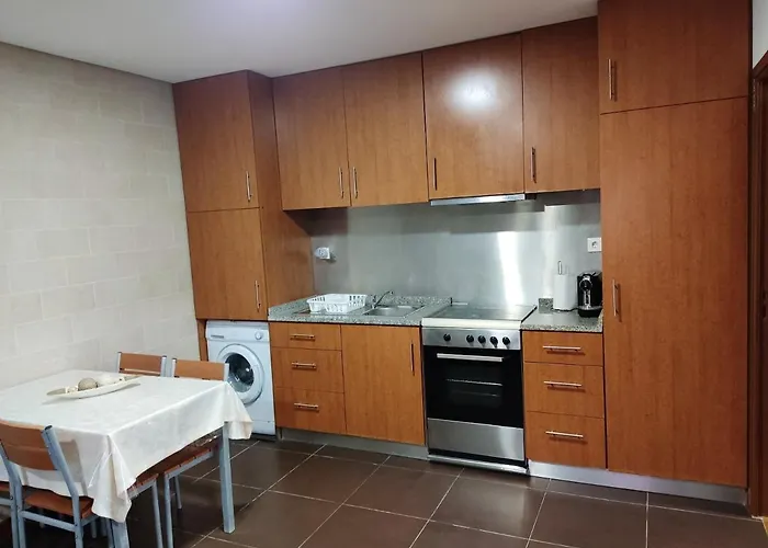 Comfortable House In + Garden And Sea View. *