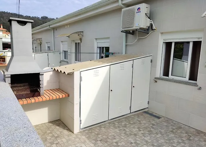 Comfortable House In + Garden And Sea View. * Marinhas (Braga)